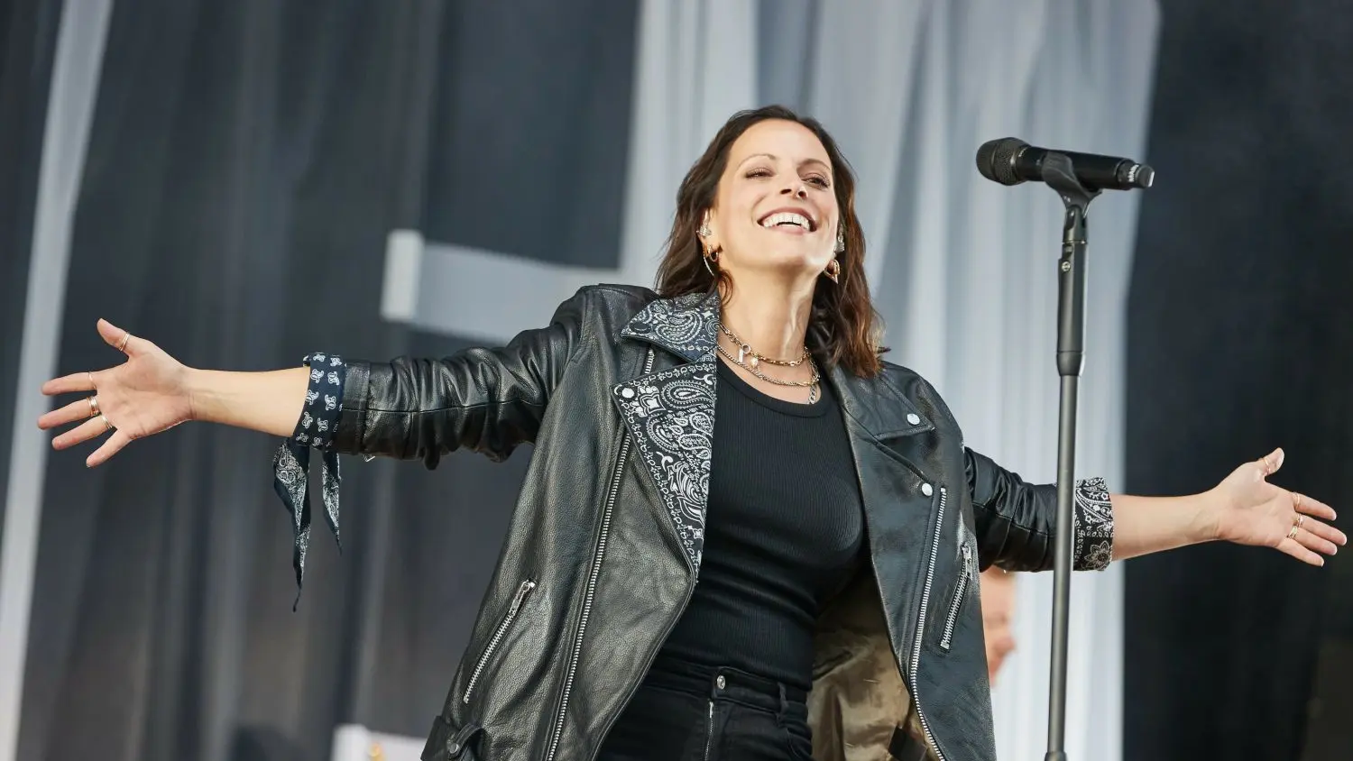 silbermond-sängerin schlaganfall