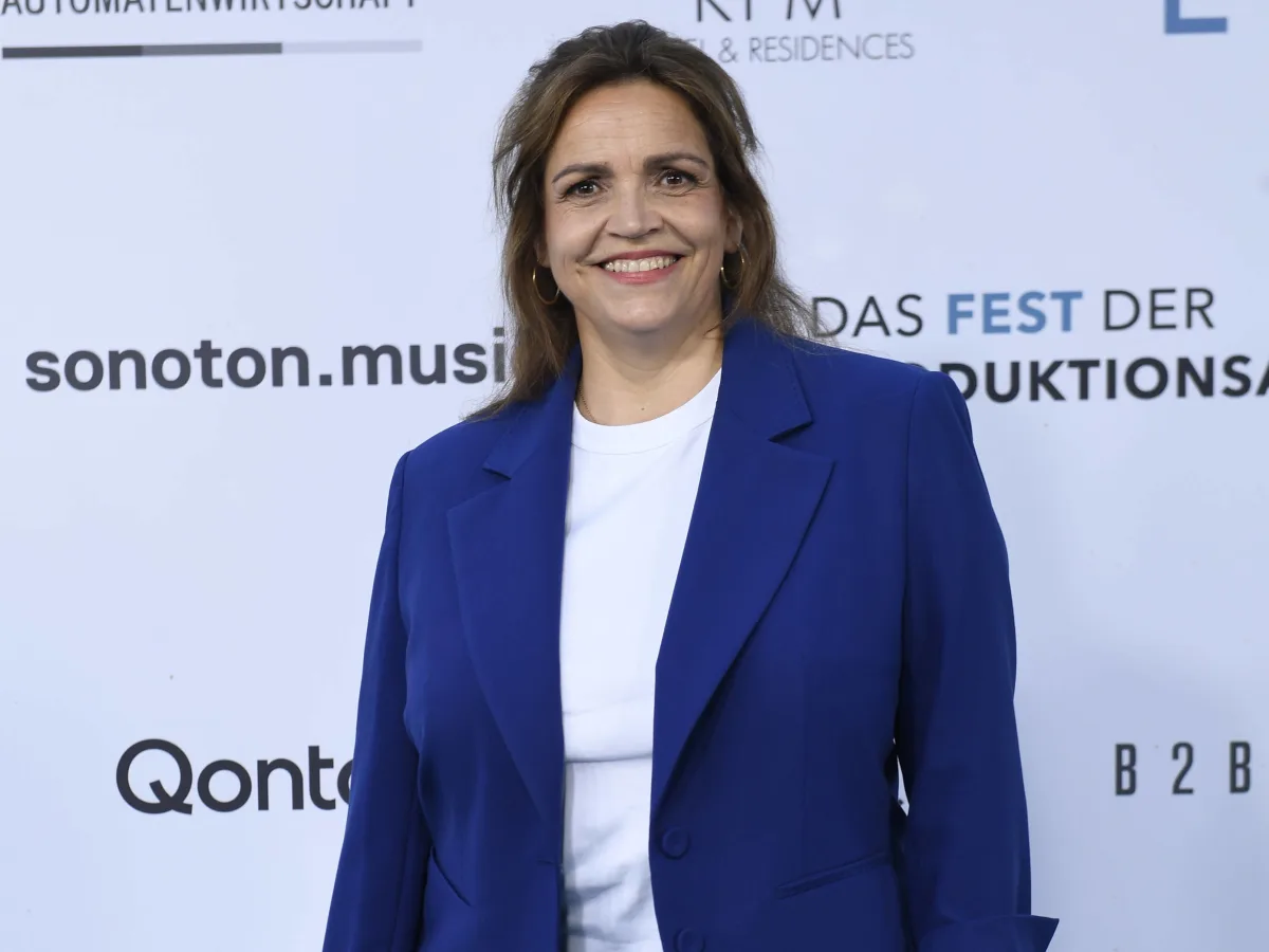 rebecca immanuel figur